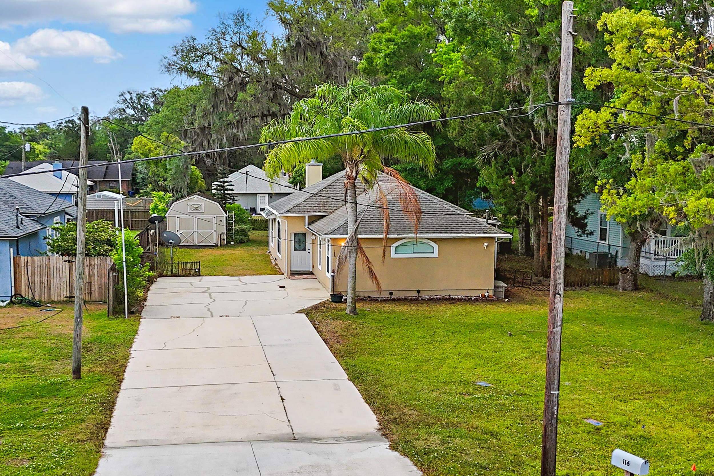 116 E Saint Johns Ave, Hastings, FL 32145