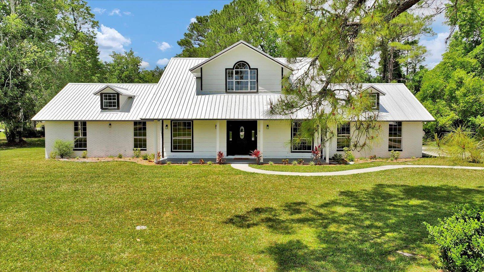 100 Redbud Woods Trl, Palatka, FL 32177