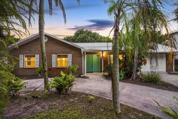 212 F St, St Augustine, FL 32080