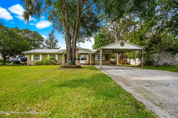 Brooksville, FL 34601,932 Cedar Drive