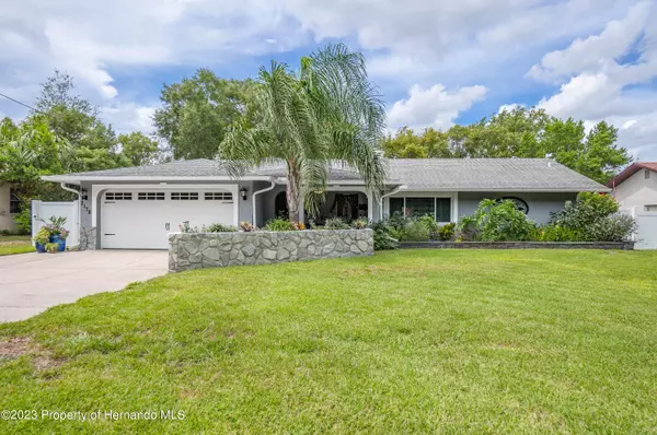 2178 Landover Boulevard, Spring Hill, FL 34608