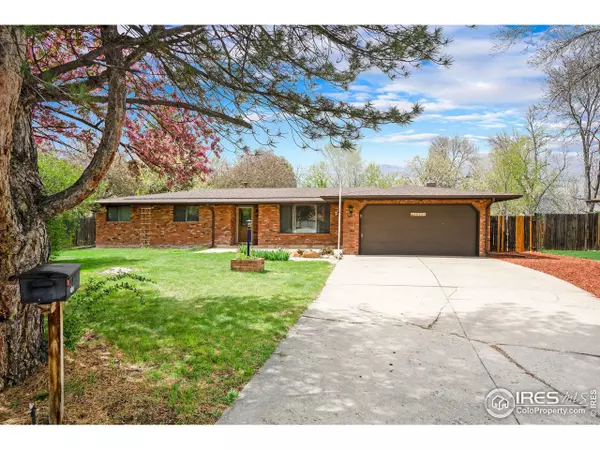 2433 Pitch Pine Ct, Loveland, CO 80538