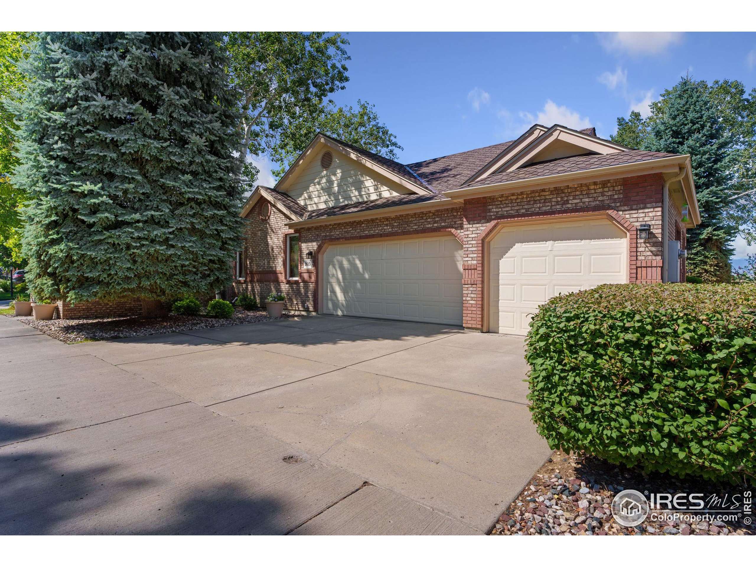 2613 McKenzie Dr,  Loveland,  CO 80537