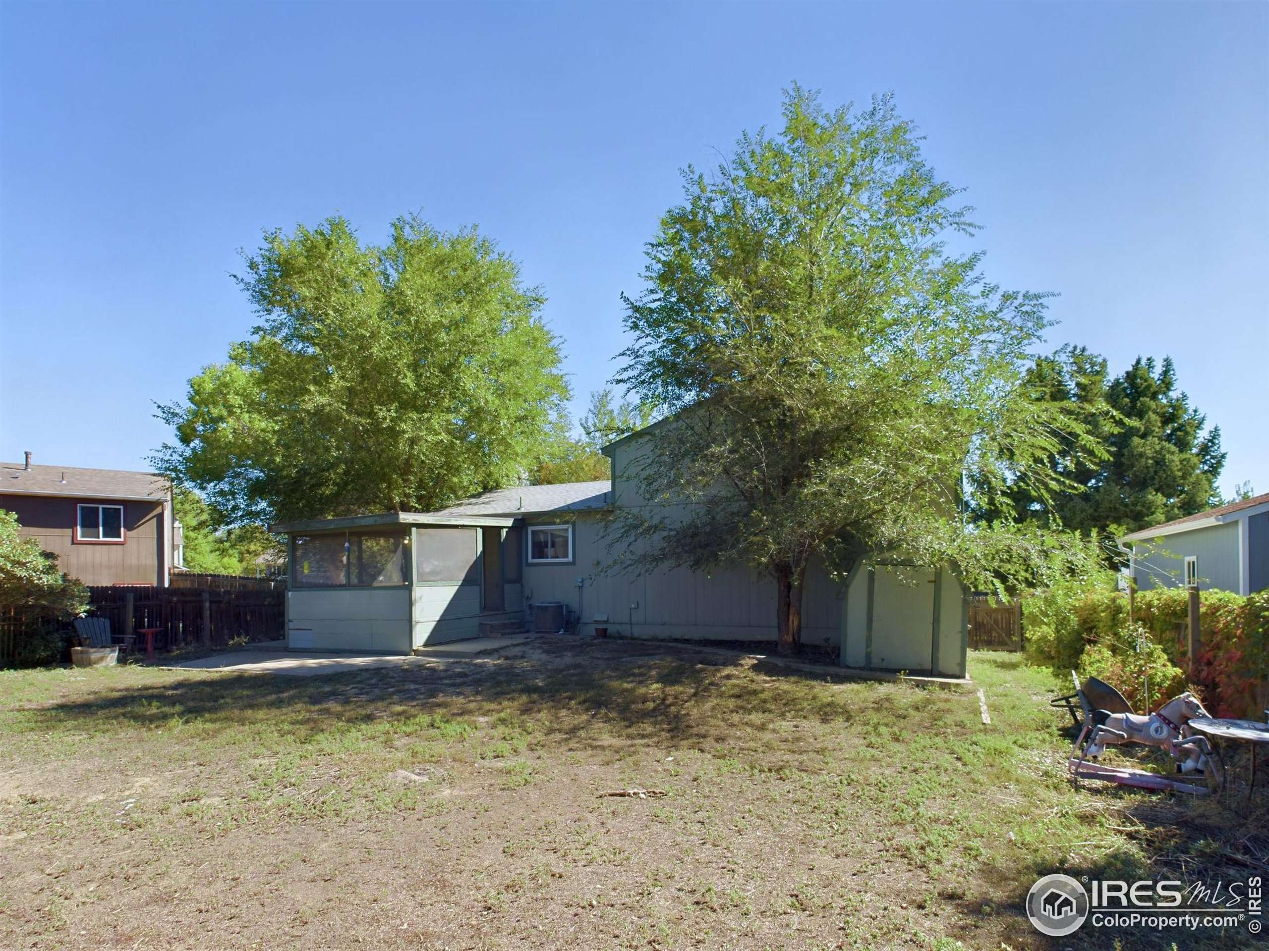 Longmont, CO 80501,2433 Sunset Dr