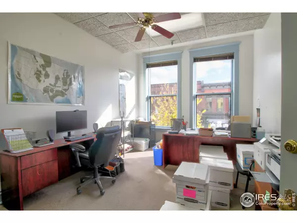 1137 Pearl St #201, Boulder, CO 80302
