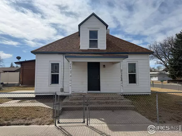 742 W 9th St, Wray, CO 80758