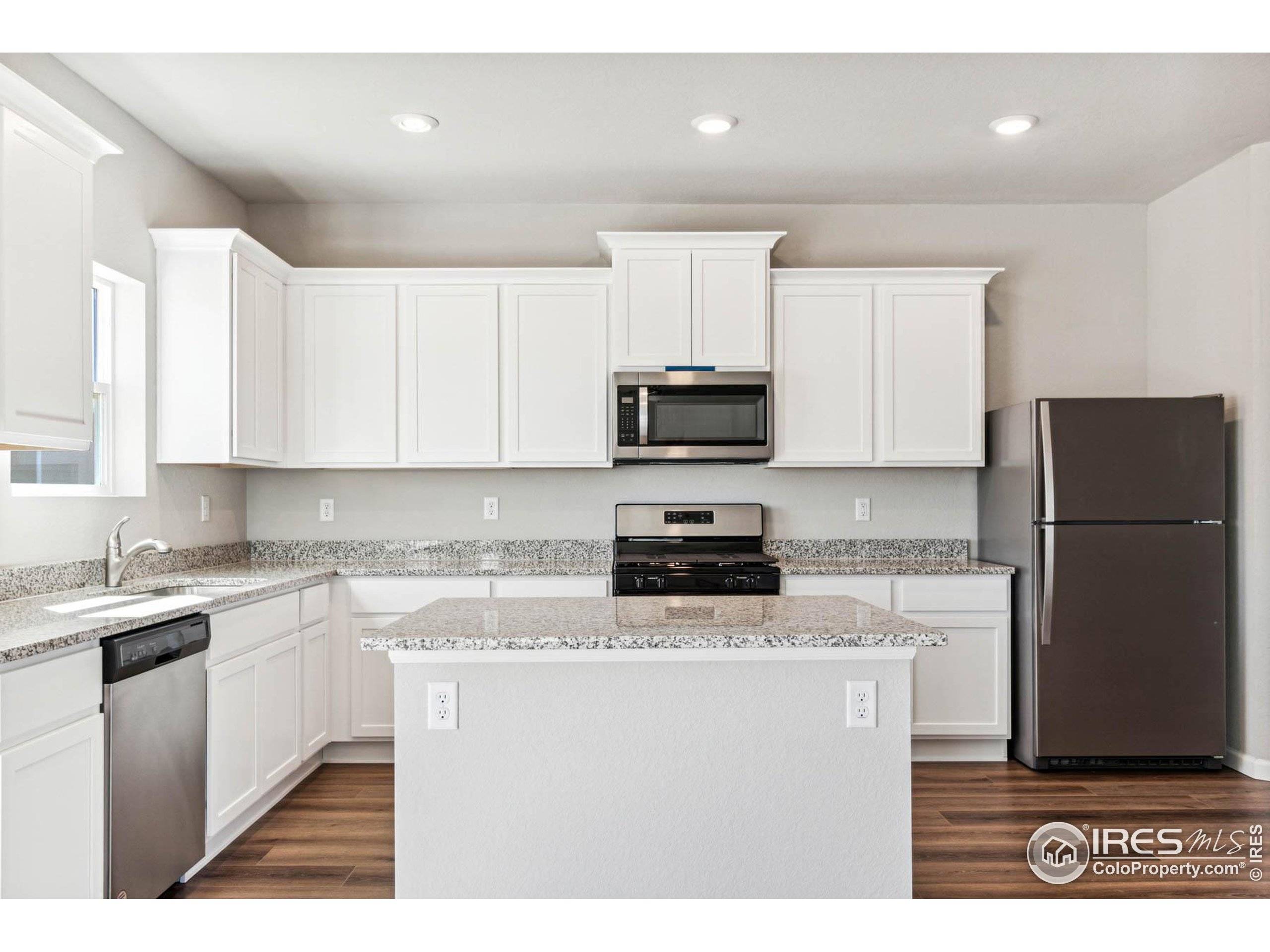 Severance, CO 80550,974 Cascade Falls St
