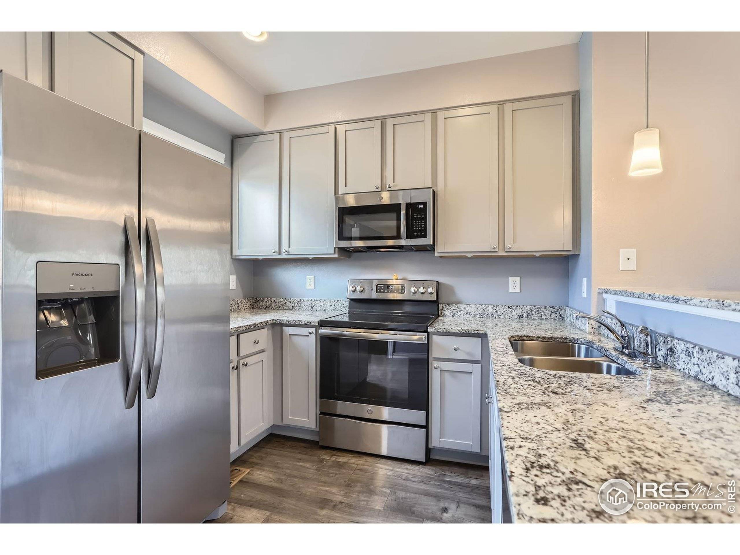 1240 Wren Ct #I, Longmont, CO 80501