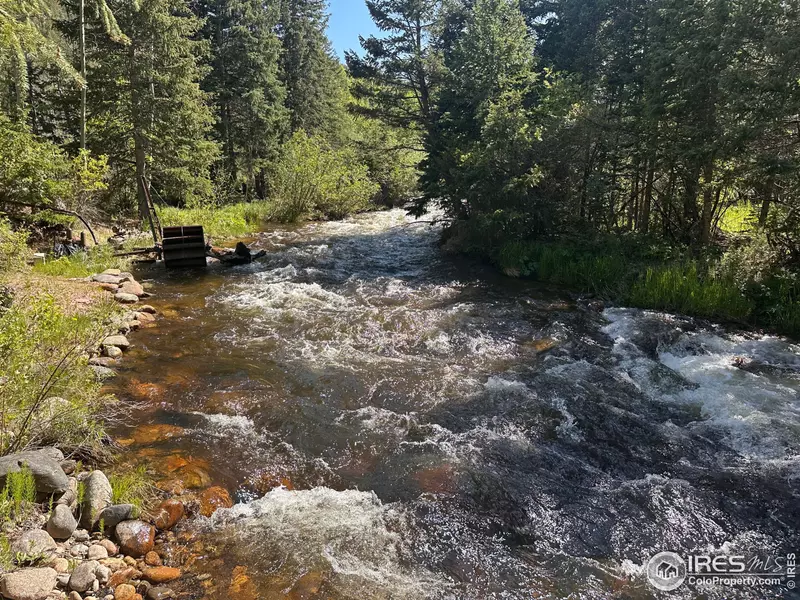 820 Riverside Dr, Lyons, CO 80540