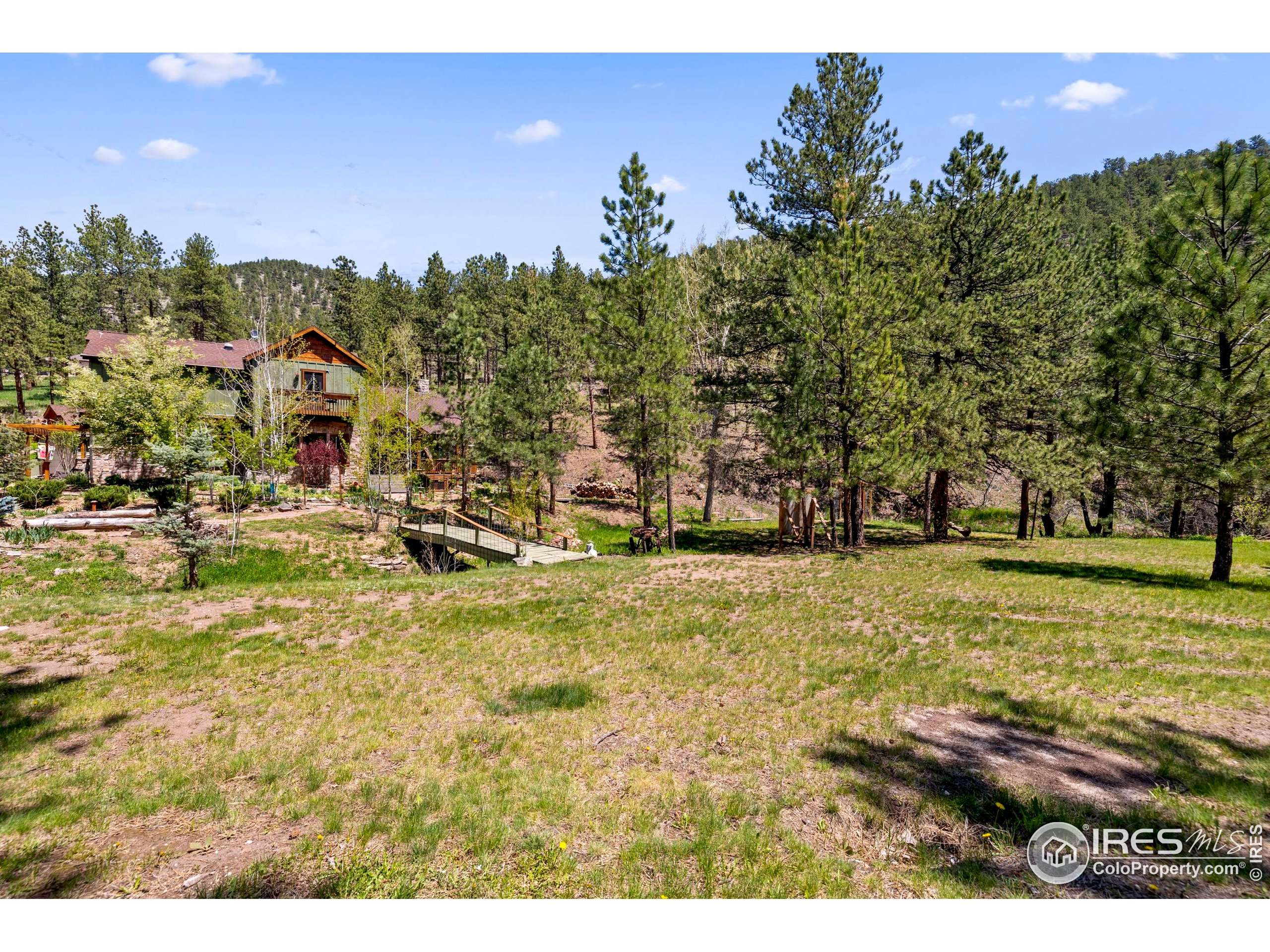 Loveland, CO 80537,952 Skinner Gulch Rd