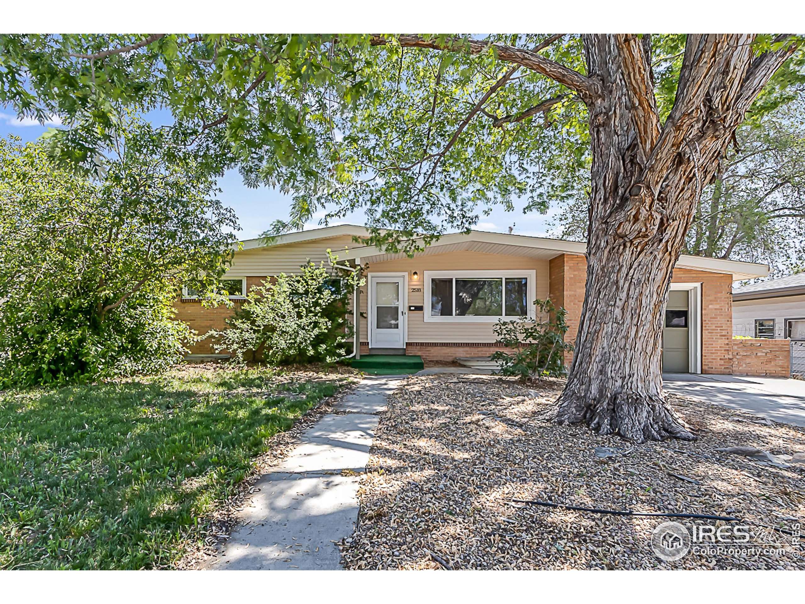 2518 12th Ave Ct, Greeley, CO 80631