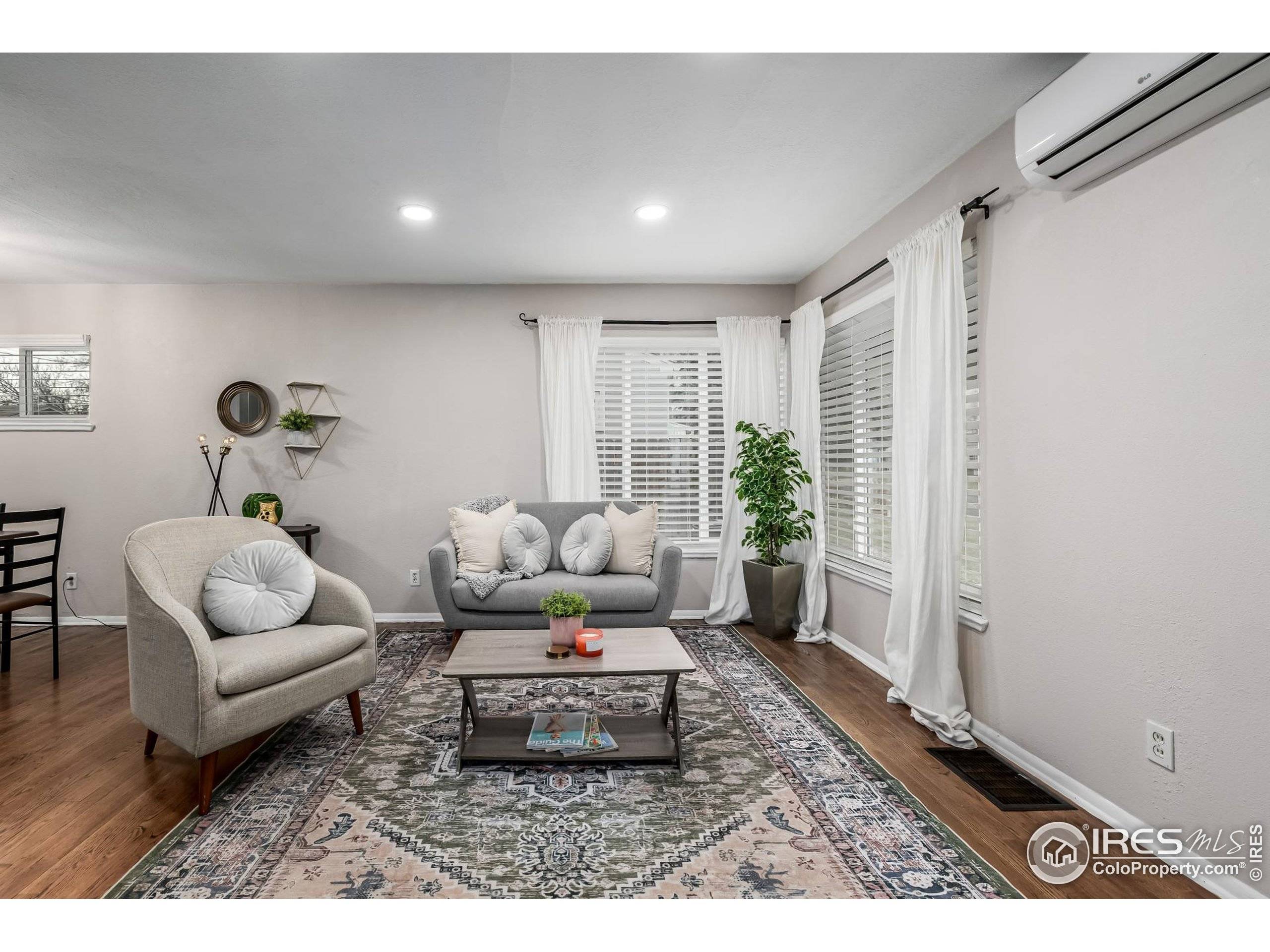 Denver, CO 80222,3200 S Grape St