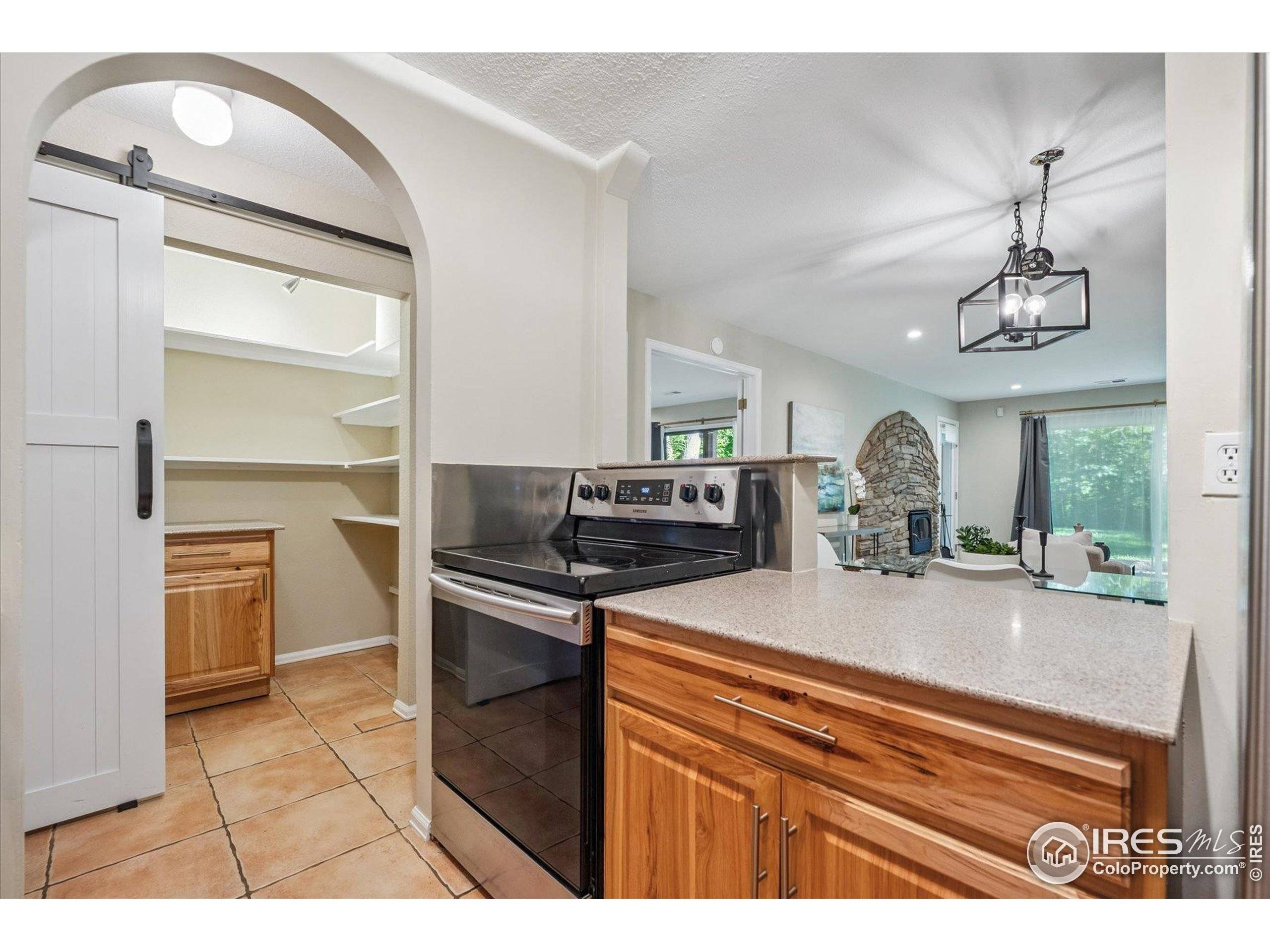 Boulder, CO 80302,715 Arapahoe Ave #2