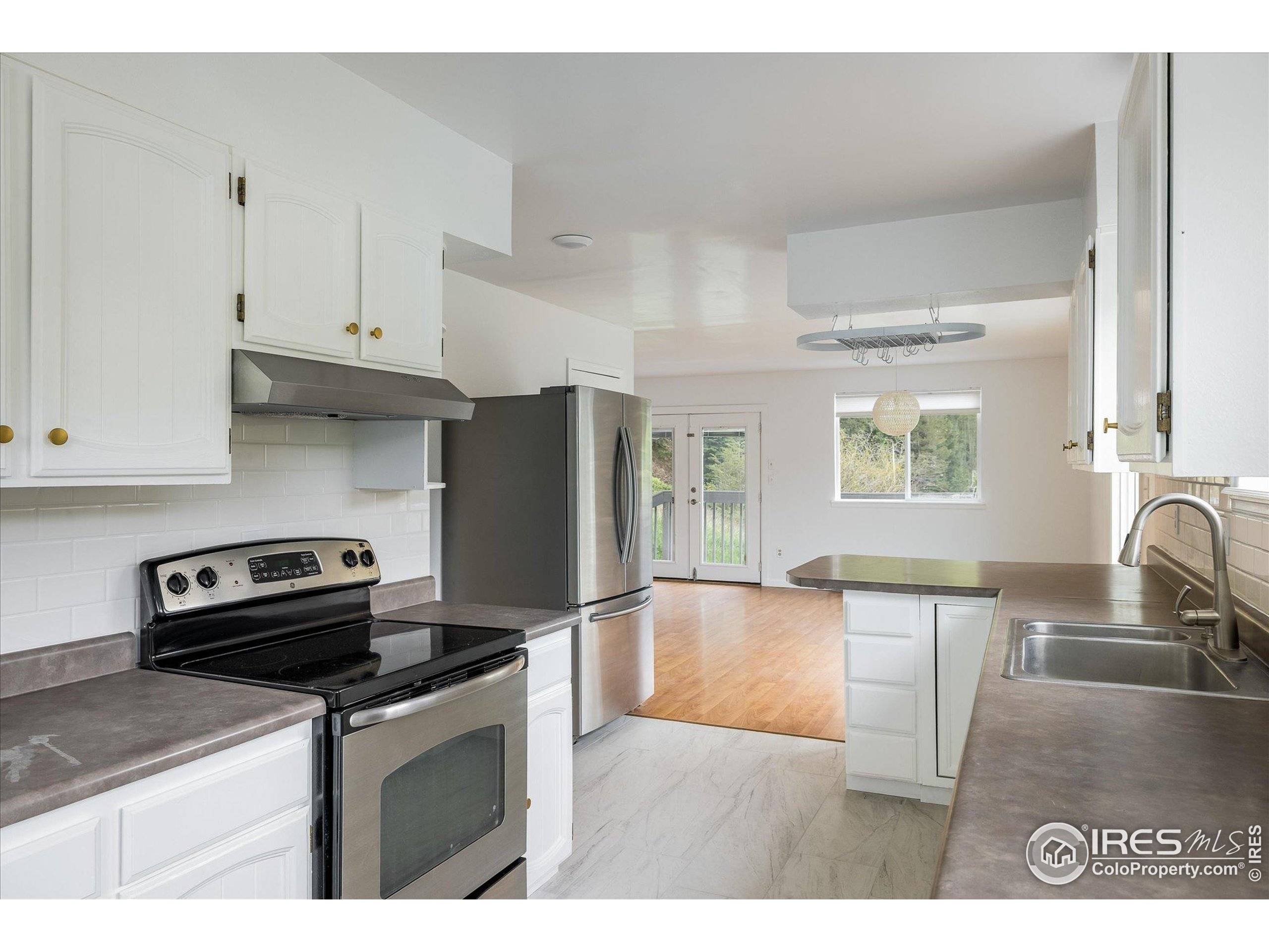 Nederland, CO 80466,489 Beaver Creek Dr