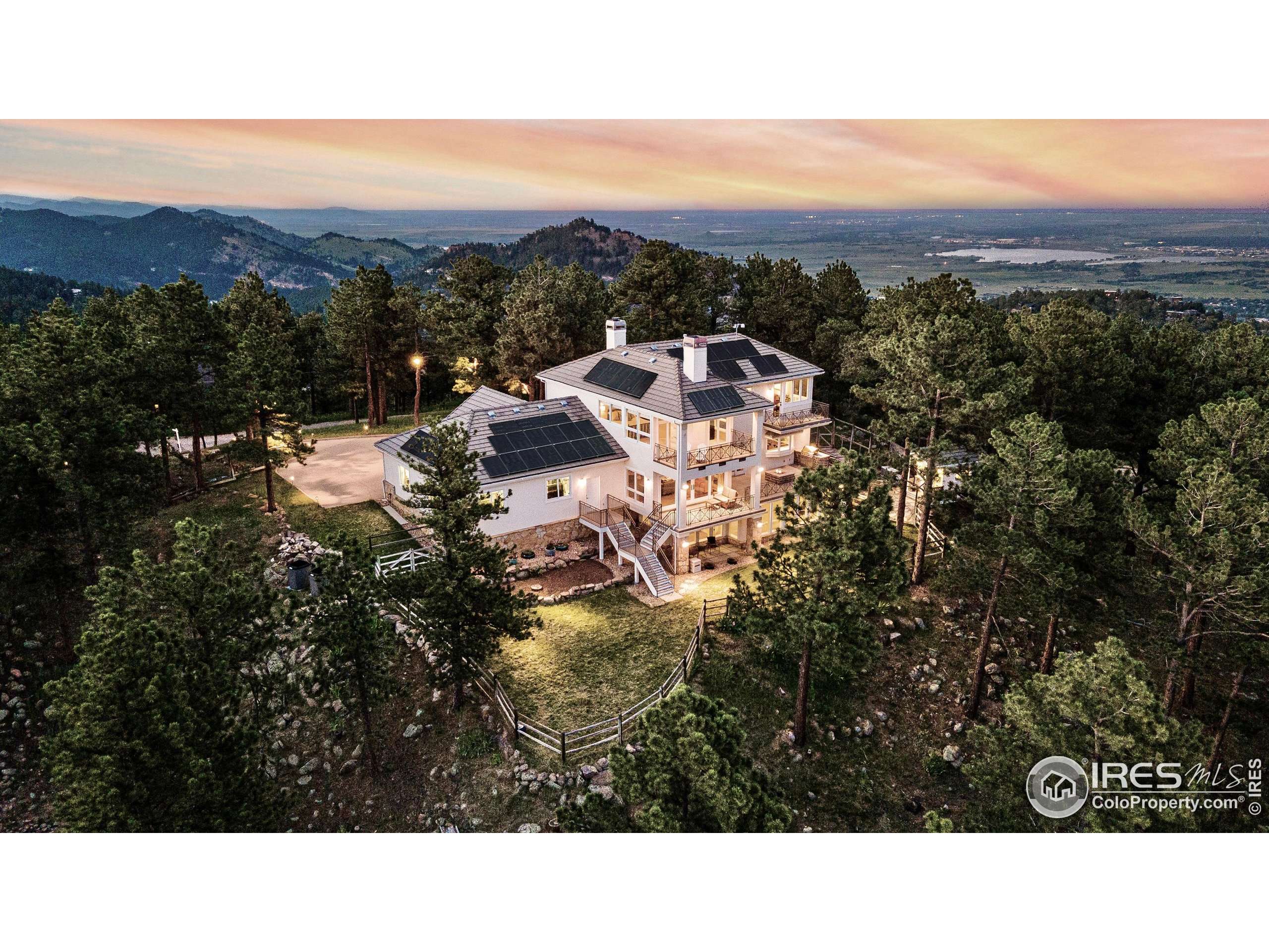 90 Hawk Ln, Boulder, CO 80304
