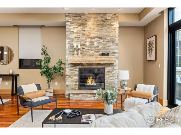 Boulder, CO 80302,1077 Canyon Blvd #305