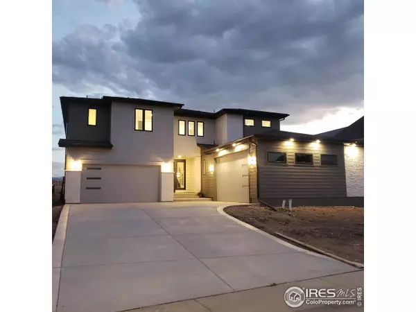 977 Saint Andrews Ln, Louisville, CO 80027
