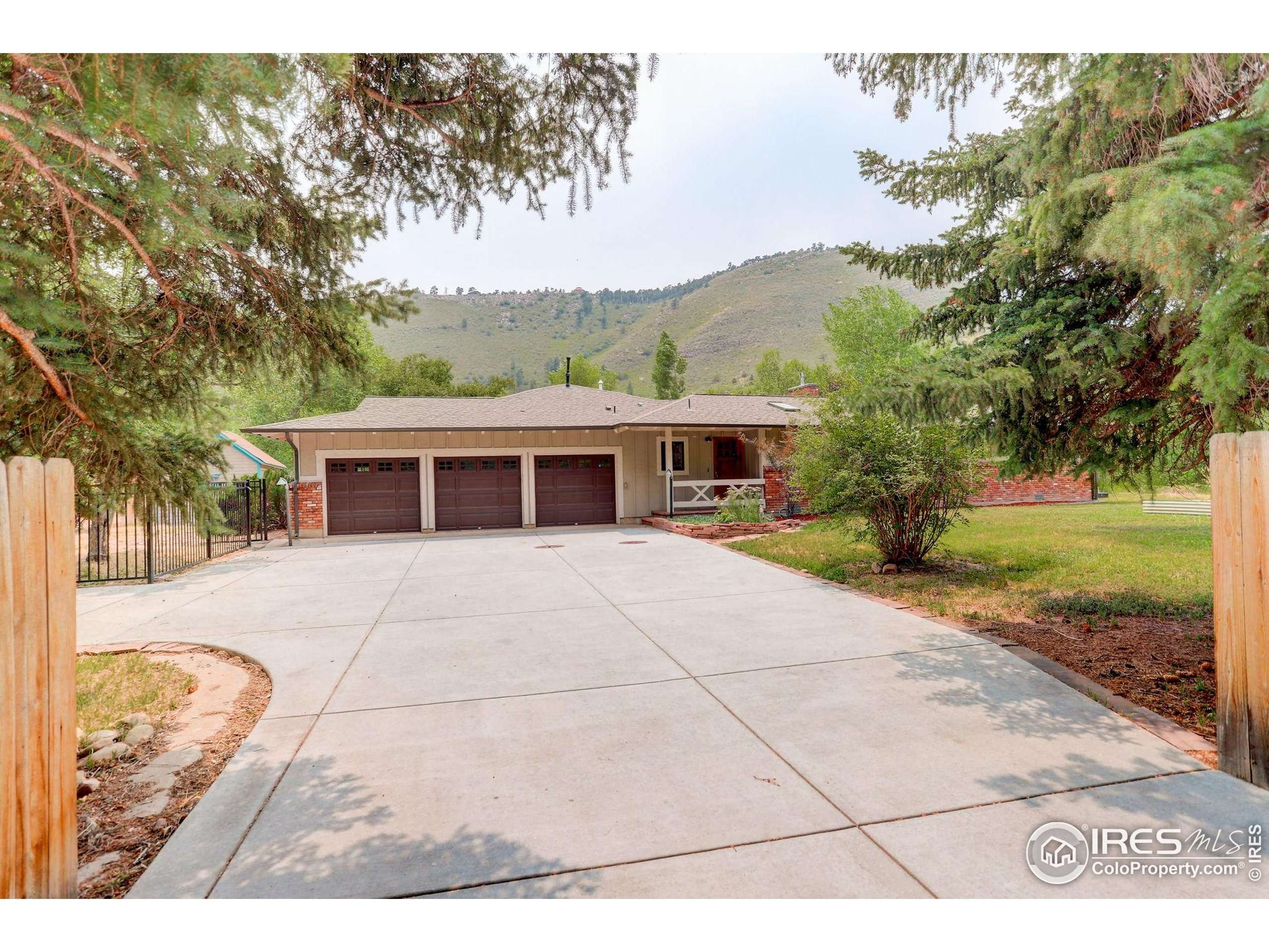 Lyons, CO 80540,31820 S Saint Vrain Dr