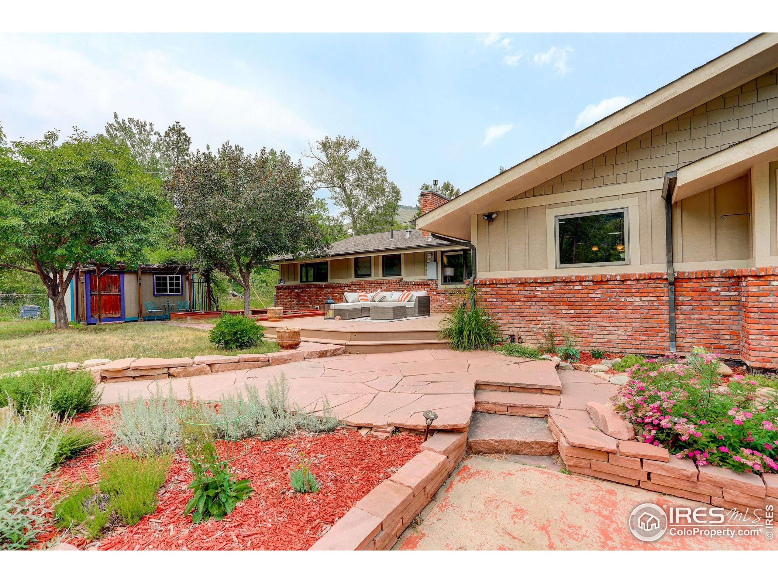 Lyons, CO 80540,31820 S Saint Vrain Dr