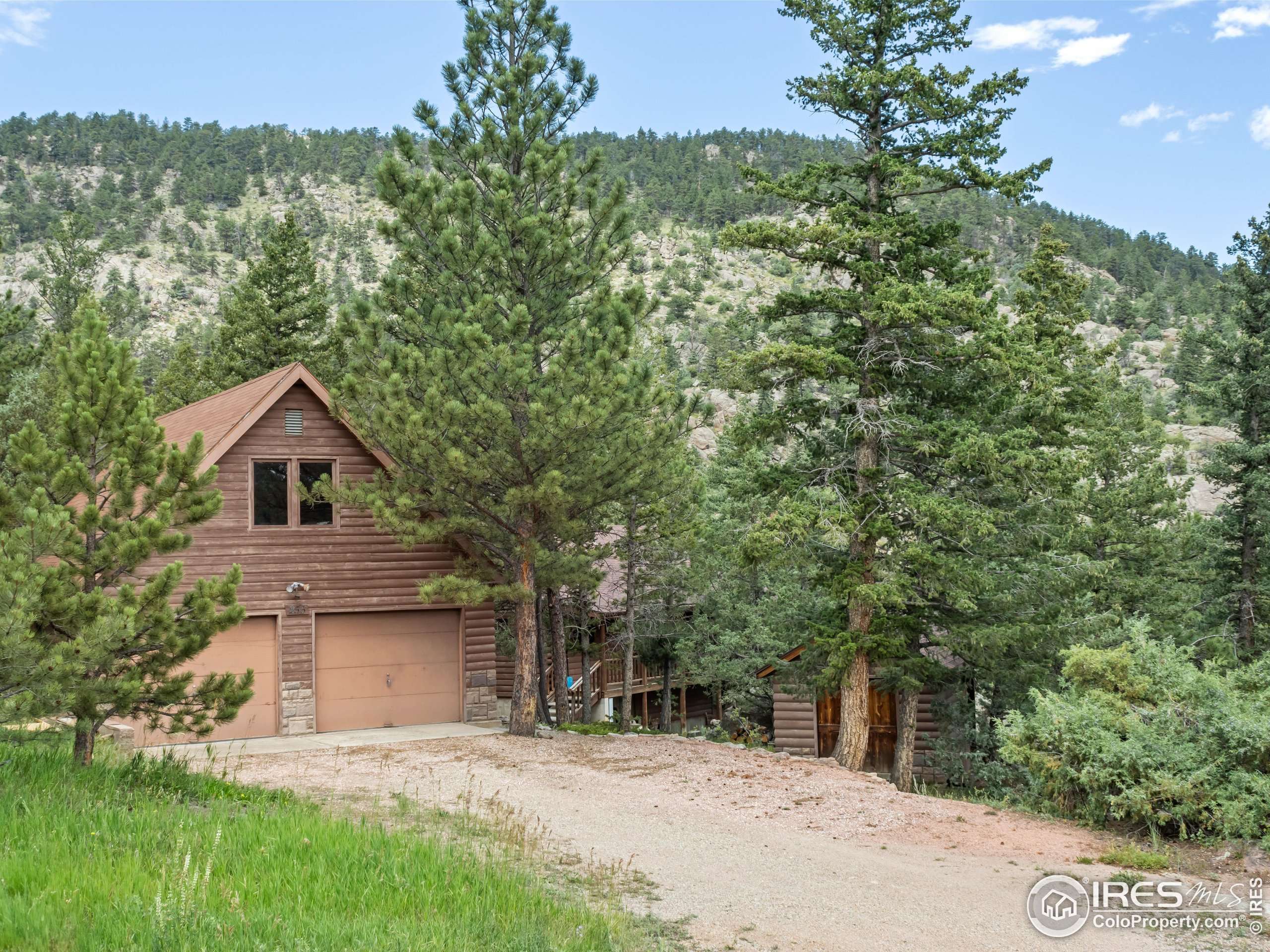 Lyons, CO 80540,255 Apache