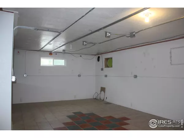 Lyons, CO 80540,1040 5th Ave #2