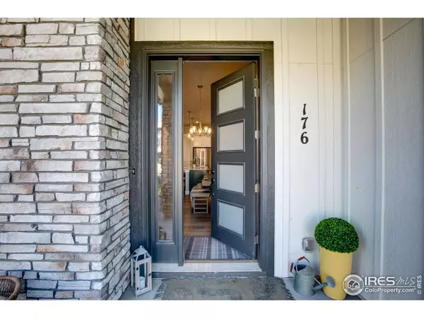 206 High Point Dr, Longmont, CO 80504