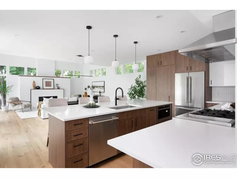934 Spruce St, Boulder, CO 80302