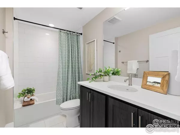 Lafayette, CO 80026,290 S Cherrywood Dr #201