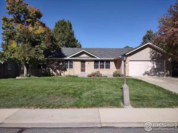 3308 Lakeview Cir, Longmont, CO 80503