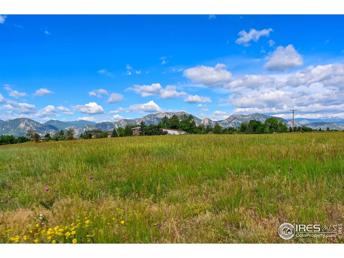 Boulder, CO 80303,7171 Marshall Dr