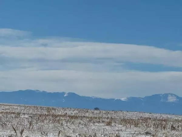 7492 Yoder Rd, Calhan, CO 80808