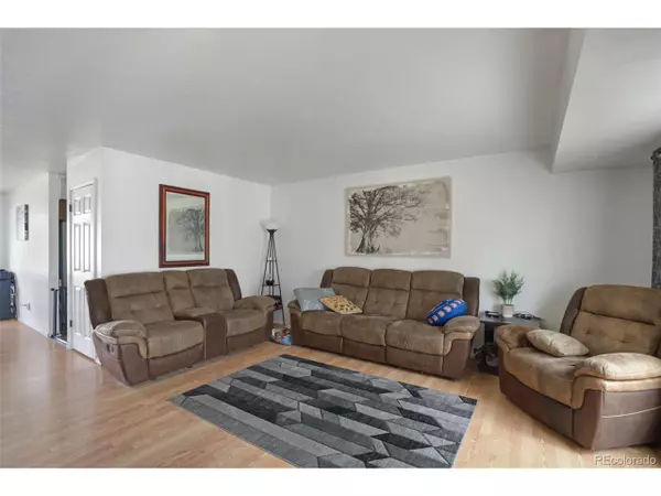 Aurora, CO 80013,2574 S Rifle St