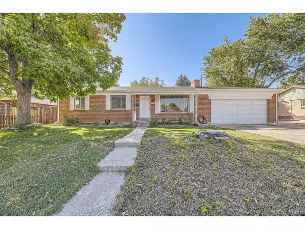 1355 S Yarrow St, Lakewood, CO 80232