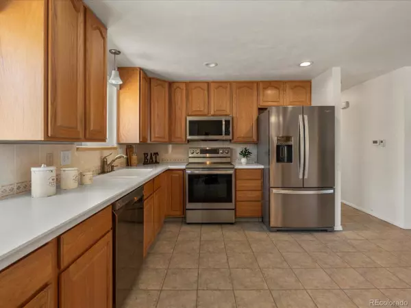 7162 Quay St, Arvada, CO 80003