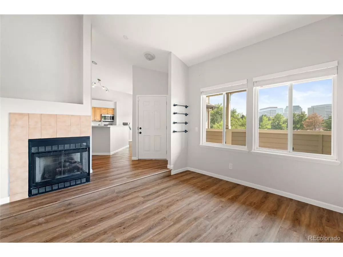 Greenwood Village, CO 80111,6001 S Yosemite St #J301