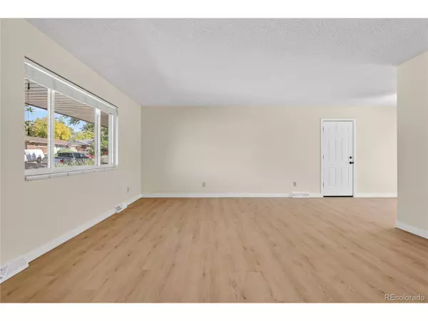 Aurora, CO 80012,978 S Potomac Way