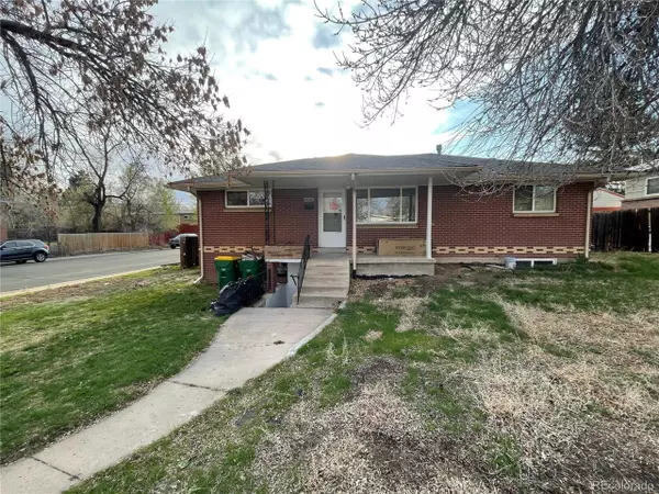 5459 S Foresthill St, Littleton, CO 80120