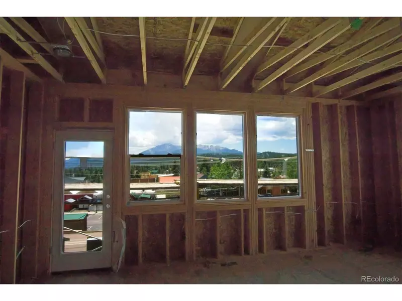 201 W Henrietta Ave, Woodland Park, CO 80863