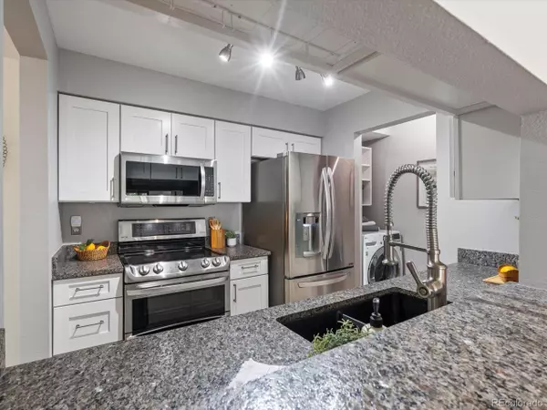 Littleton, CO 80127,7379 S Gore Range Rd #304