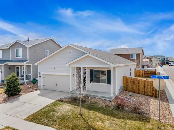 424 Vista Blvd, Lochbuie, CO 80603