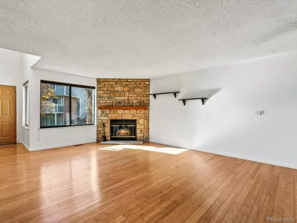 Lakewood, CO 80227,8783 W Cornell Ave #2