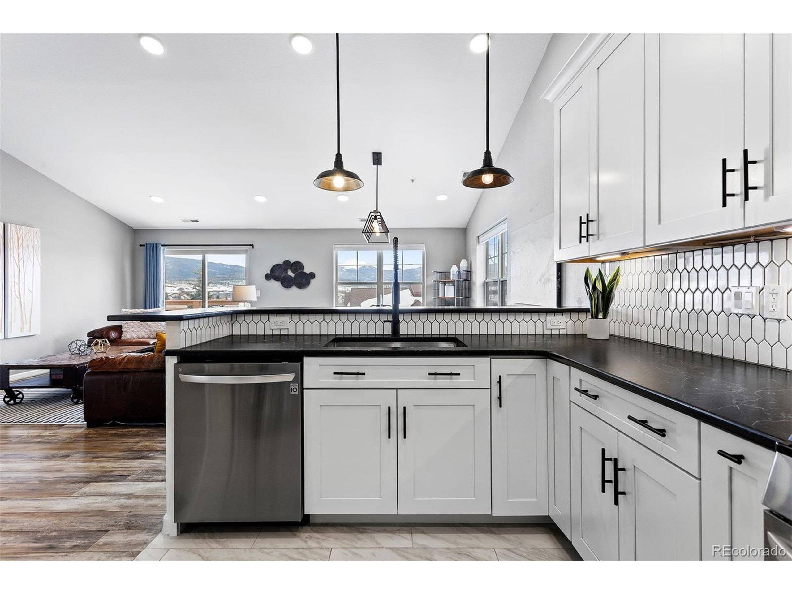 Fraser, CO 80442,37 Waterside Ct #304