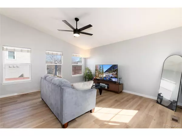 Highlands Ranch, CO 80126,9867 Aftonwood St