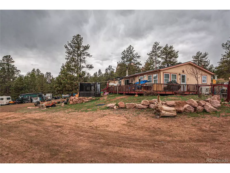 109 Forge Dr, Florissant, CO 80816