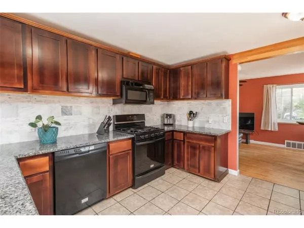 2601 Poplar St, Denver, CO 80207