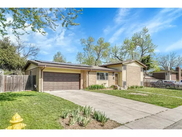 6018 Owens St, Arvada, CO 80004