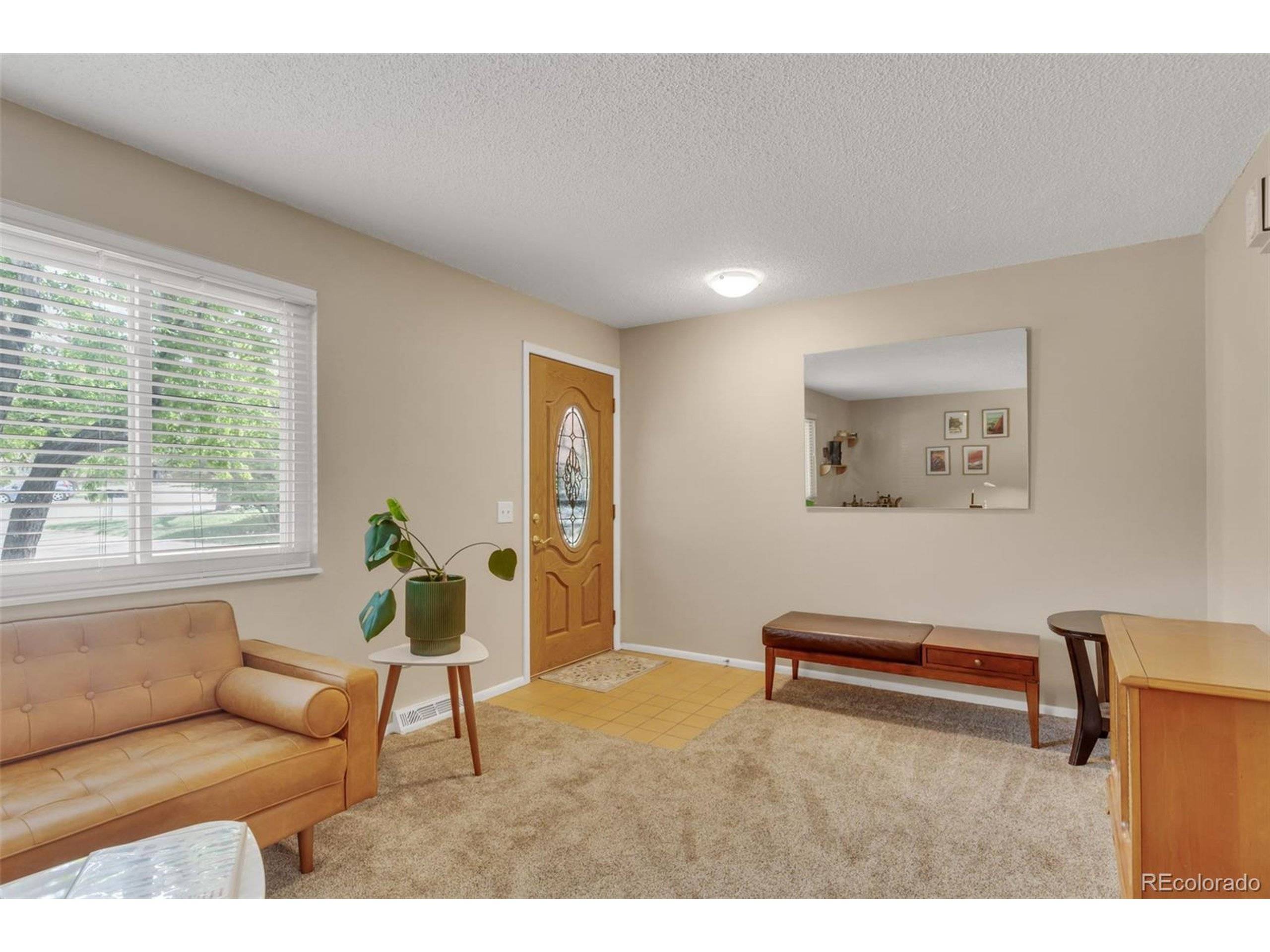 Lakewood, CO 80226,387 Upham St