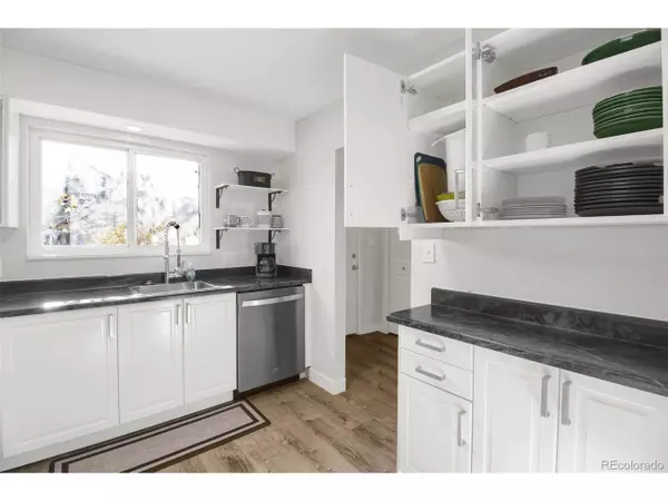 Denver, CO 80237,7340 E Princeton Ave