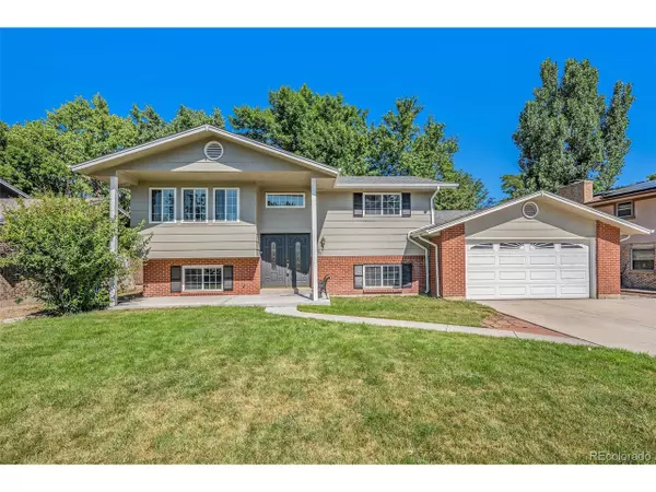 999 S Johnson Way, Lakewood, CO 80226