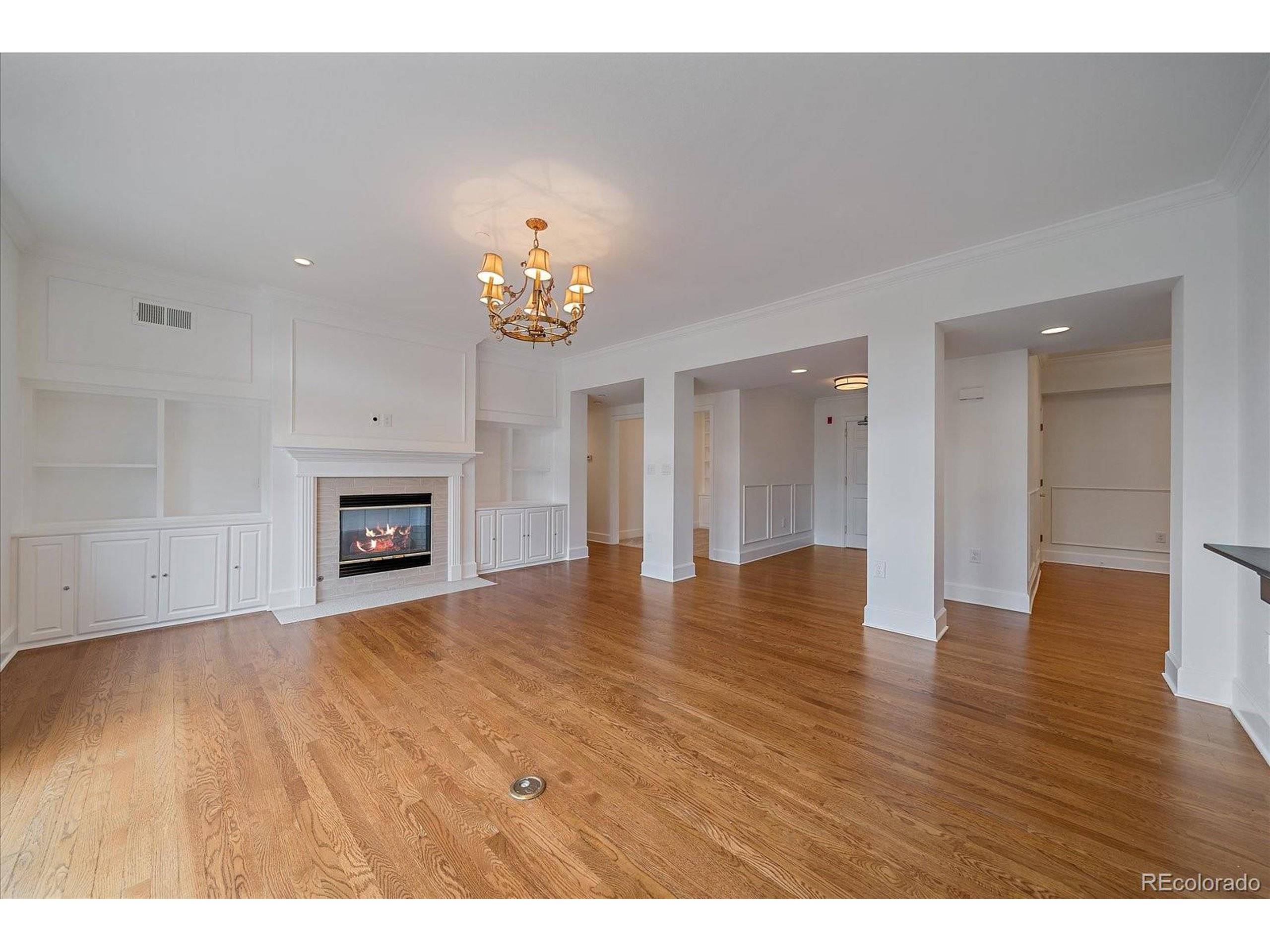 Denver, CO 80220,300 Hudson St #203